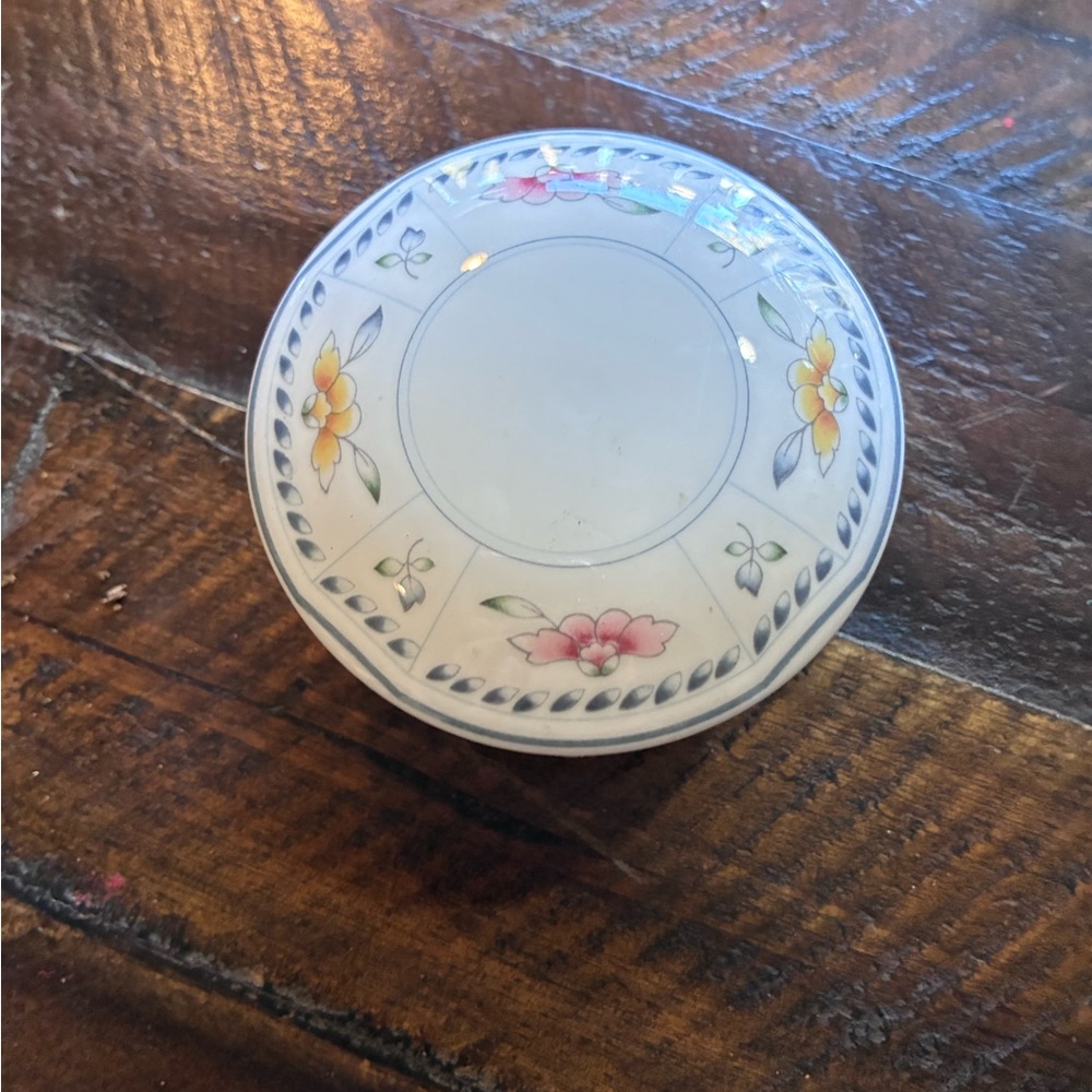 Villeroy & Boch Bone China Trinket Box